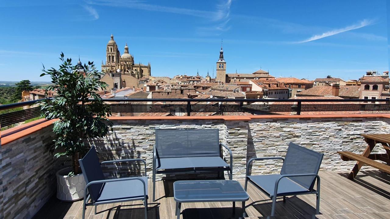 Real Segovia Apartments By Recordis Hotels Buitenkant foto